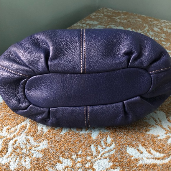 Tignanello Navy Blue Pebbled Leather Purse Handbag Satchel Hobo - Picture 3 of 8